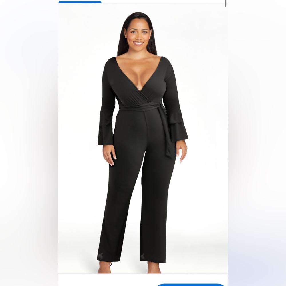 🖤NWT MED BLACK JUMPSUIT 🖤